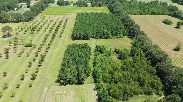 5.7 Acres of Residential Land for Sale in Hessmer, Louisiana