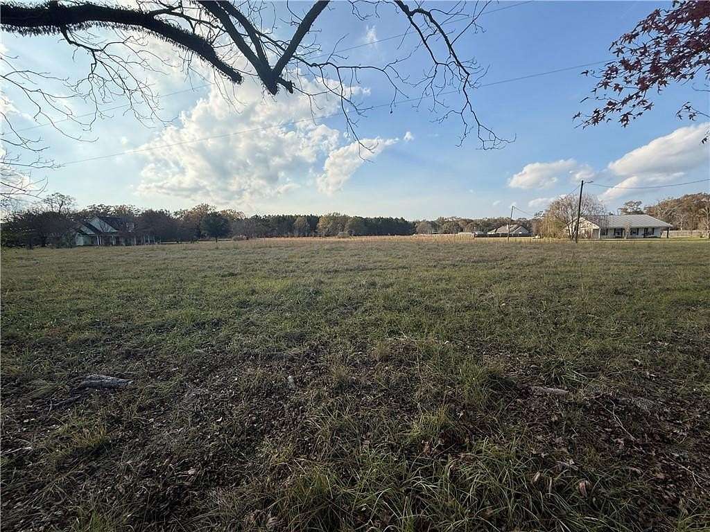 2.18 Acres of Residential Land for Sale in Pineville, Louisiana