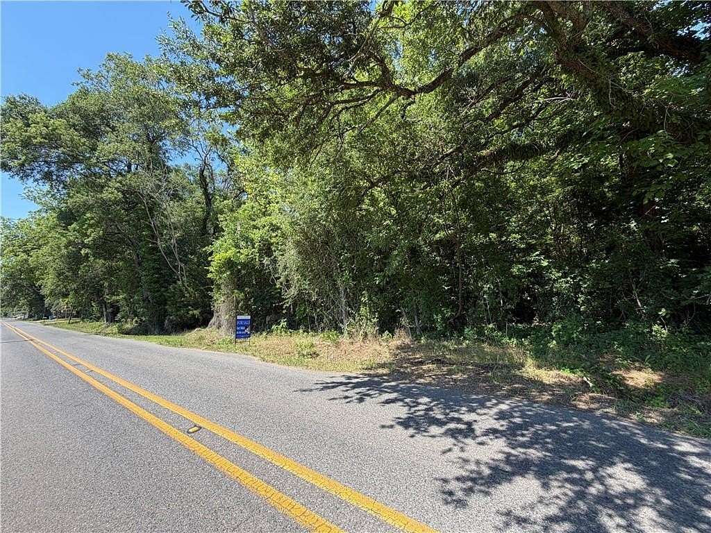 4.75 Acres of Mixed-Use Land for Sale in Alexandria, Louisiana