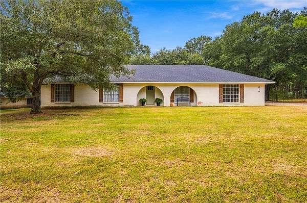 2.1 Acres of Land with Home for Sale in Hessmer, Louisiana