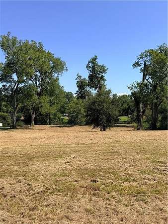 0.86 Acres of Residential Land for Sale in Natchez, Louisiana