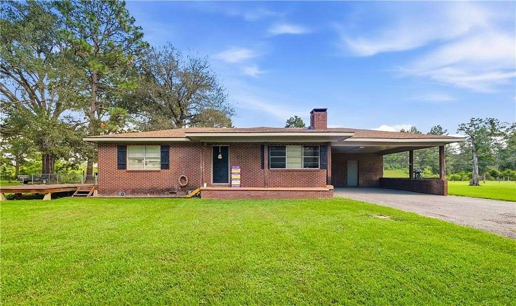 1.67 Acres of Land with Home for Sale in Deville, Louisiana