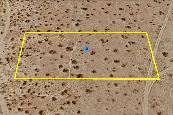 1.25 Acres of Residential Land for Sale in Landers, California