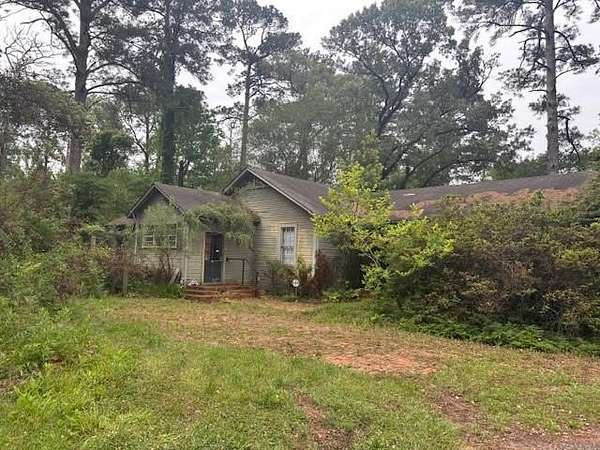 4 Acres of Land with Home for Sale in Pineville, Louisiana