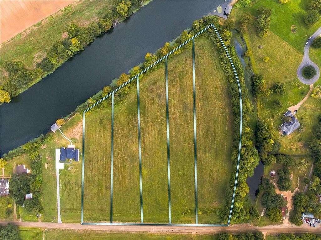2 Acres of Residential Land for Sale in Natchez, Louisiana