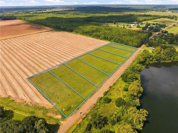 1.38 Acres of Residential Land for Sale in Natchez, Louisiana