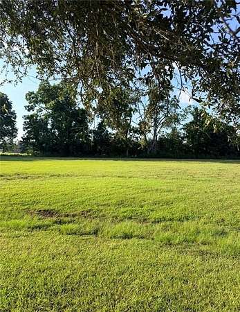 1.16 Acres of Residential Land for Sale in Natchez, Louisiana