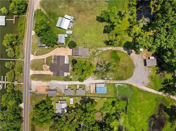 4 Acres of Commercial Land for Sale in Jonesville, Louisiana