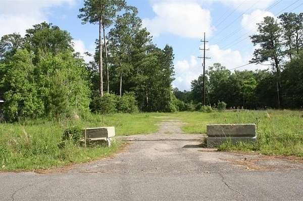 0.33 Acres of Commercial Land for Sale in Slidell, Louisiana