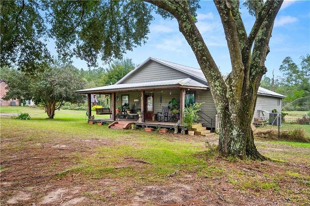 4.1 Acres of Land with Home for Sale in Glenmora, Louisiana