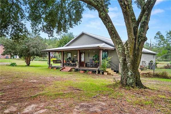 4.1 Acres of Land with Home for Sale in Glenmora, Louisiana