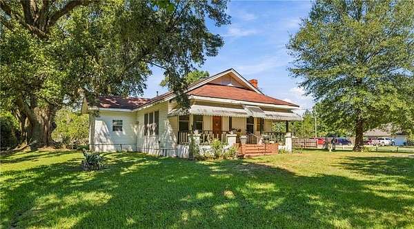 5.2 Acres of Land with Home for Sale in Pineville, Louisiana
