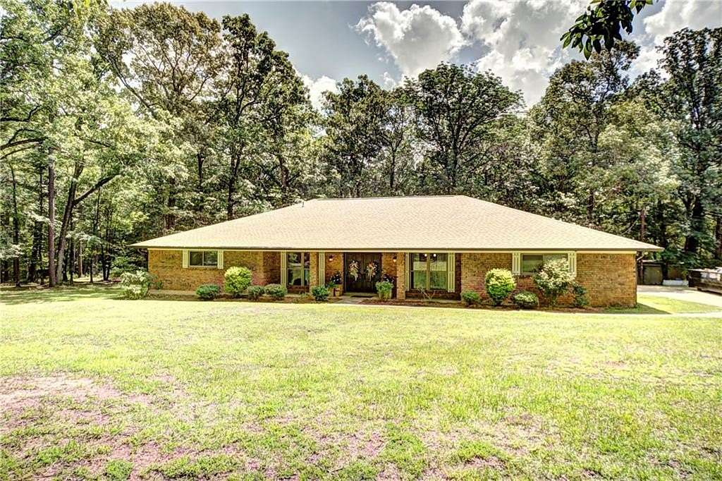 3.16 Acres of Land with Home for Sale in Natchitoches, Louisiana