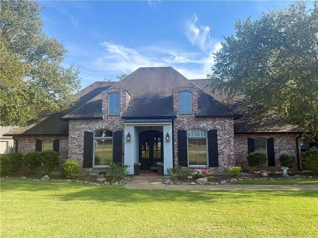 1.59 Acres of Land with Home for Sale in Pineville, Louisiana