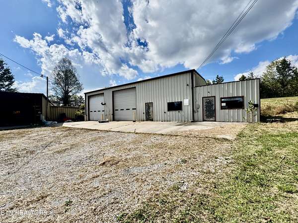 3 Acres of Improved Commercial Land for Auction in Winfield, Tennessee