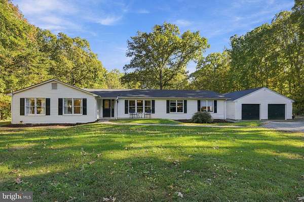 11.3 Acres of Land with Home for Sale in Sumerduck, Virginia