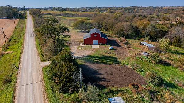 8.87 Acres of Land with Home for Sale in New Virginia, Iowa