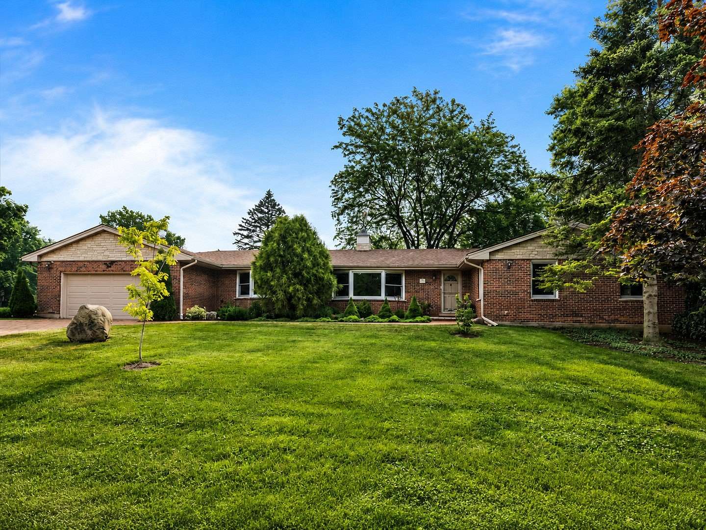 1.86 Acres of Land with Home for Sale in Deerfield, Illinois