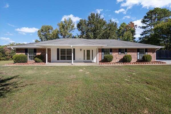 5.29 Acres of Land with Home for Sale in Diana, Texas
