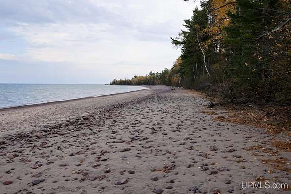 0.44 Acres of Residential Land for Sale in Allouez, Michigan