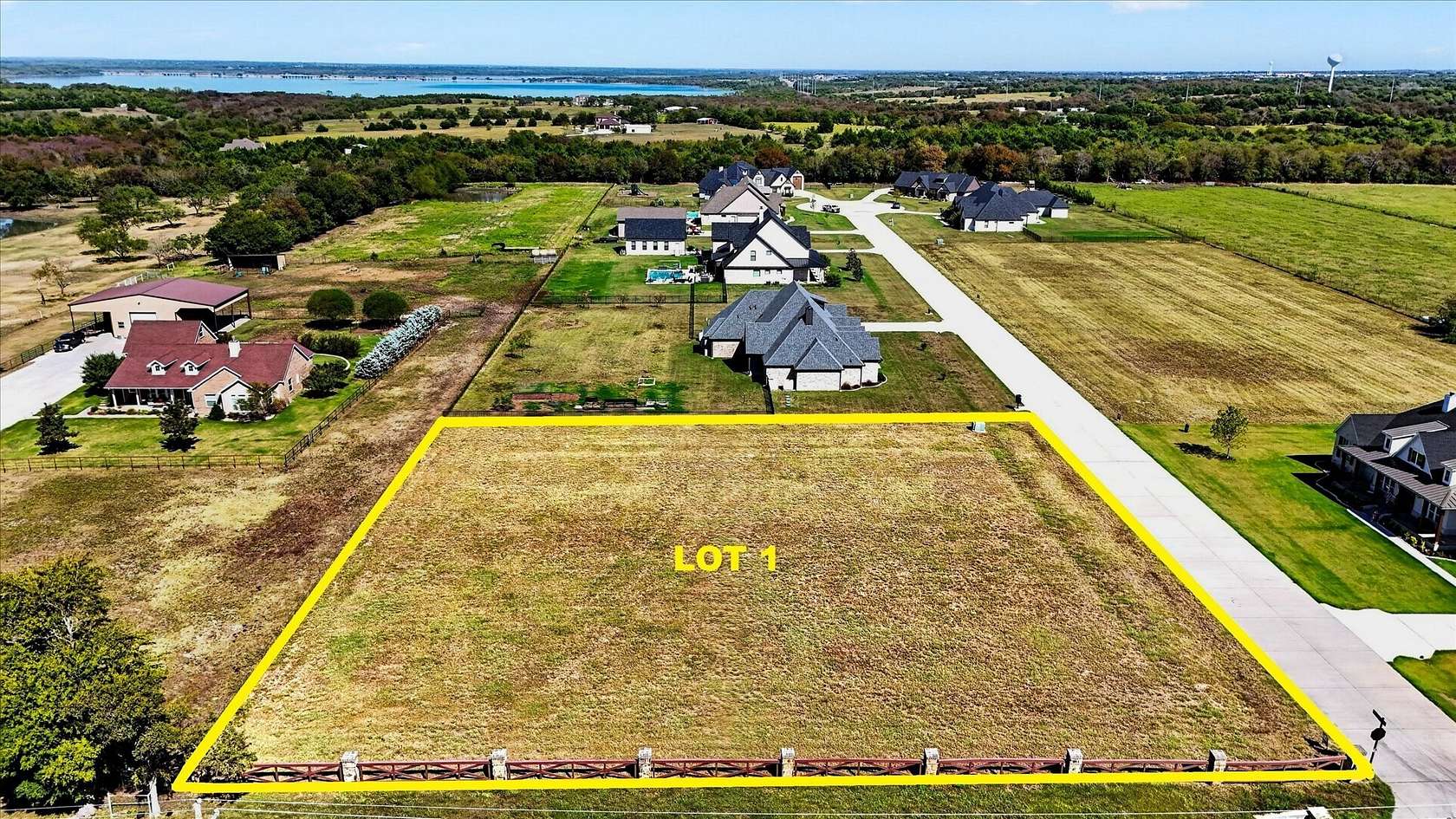 3 Acres of Residential Land for Sale in Farmersville, Texas
