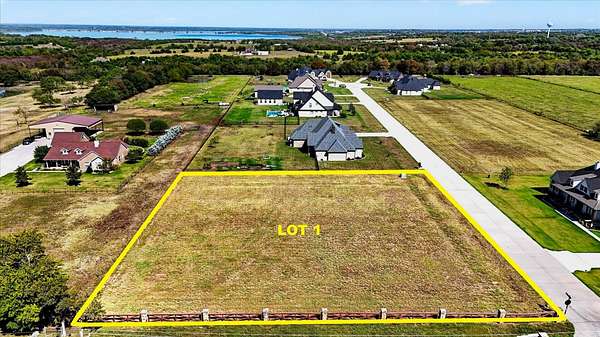 3 Acres of Residential Land for Sale in Farmersville, Texas