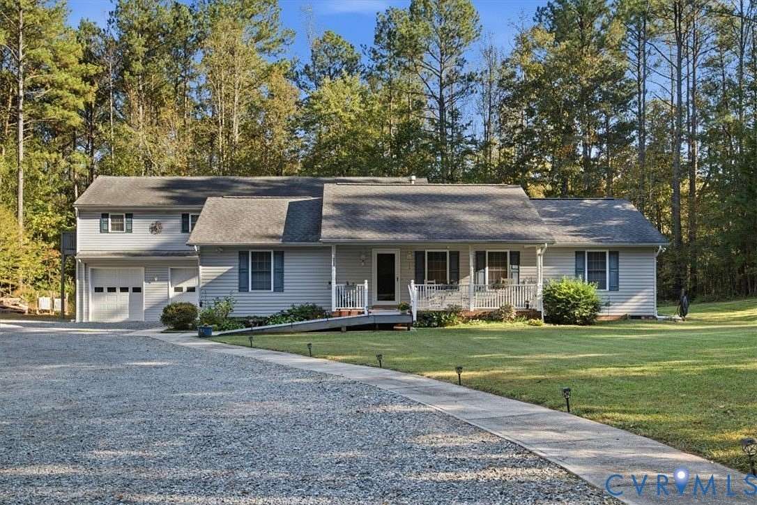 10 Acres of Land with Home for Sale in Ruther Glen, Virginia