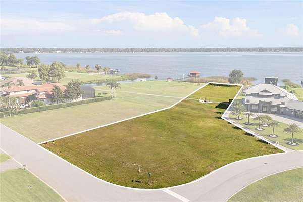 1 Acre of Residential Land for Sale in Tavares, Florida