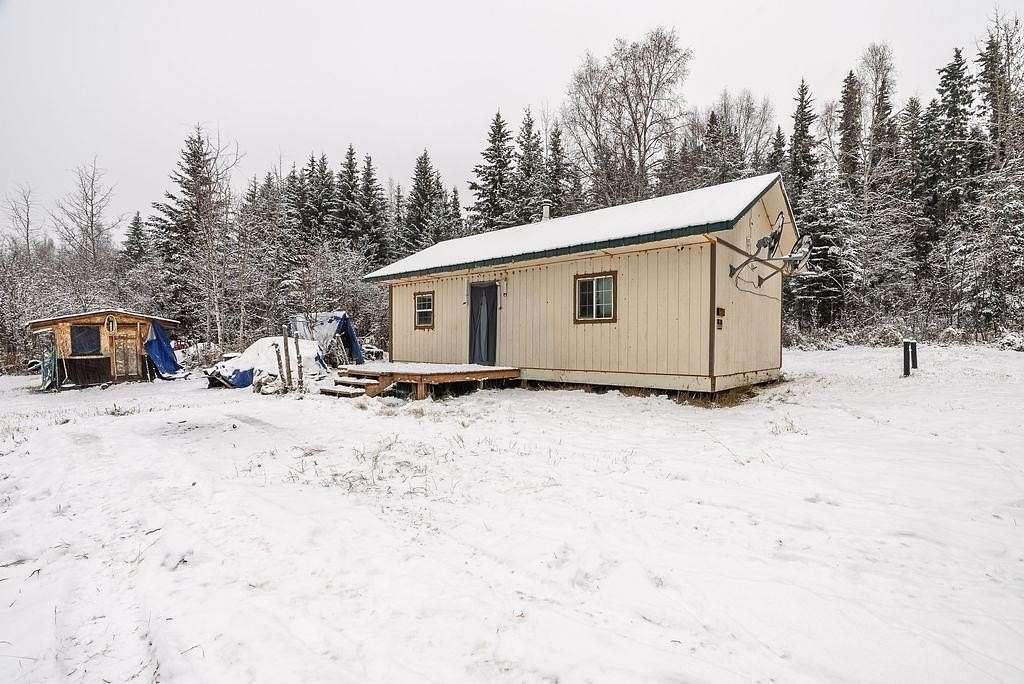 2.23 Acres of Land with Home for Sale in Fairbanks, Alaska