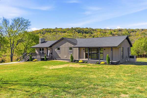 2 Acres of Land with Home for Sale in Lebanon, Tennessee