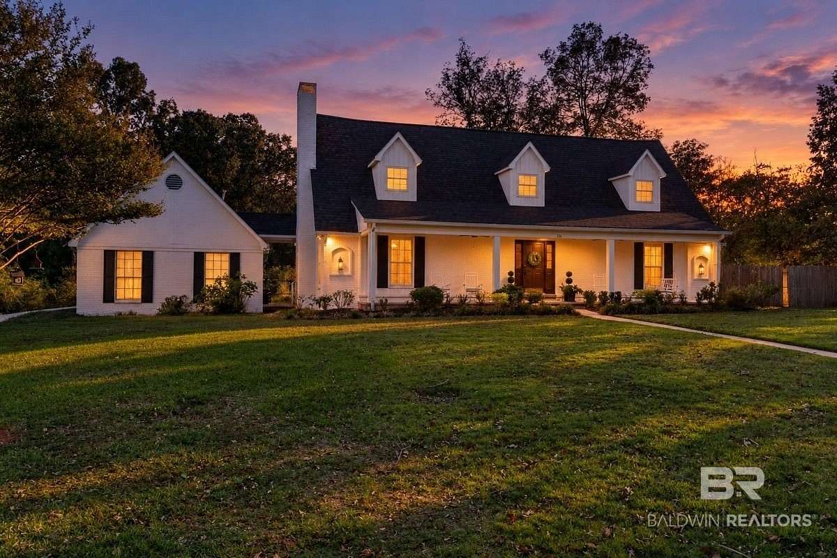 1.5 Acres of Land with Home for Sale in Monroeville, Alabama