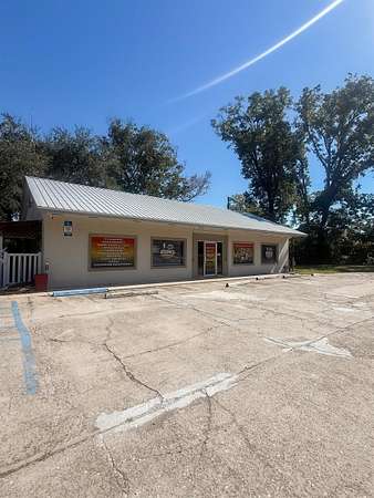 1.5 Acres of Commercial Land for Lease in Crawfordville, Florida