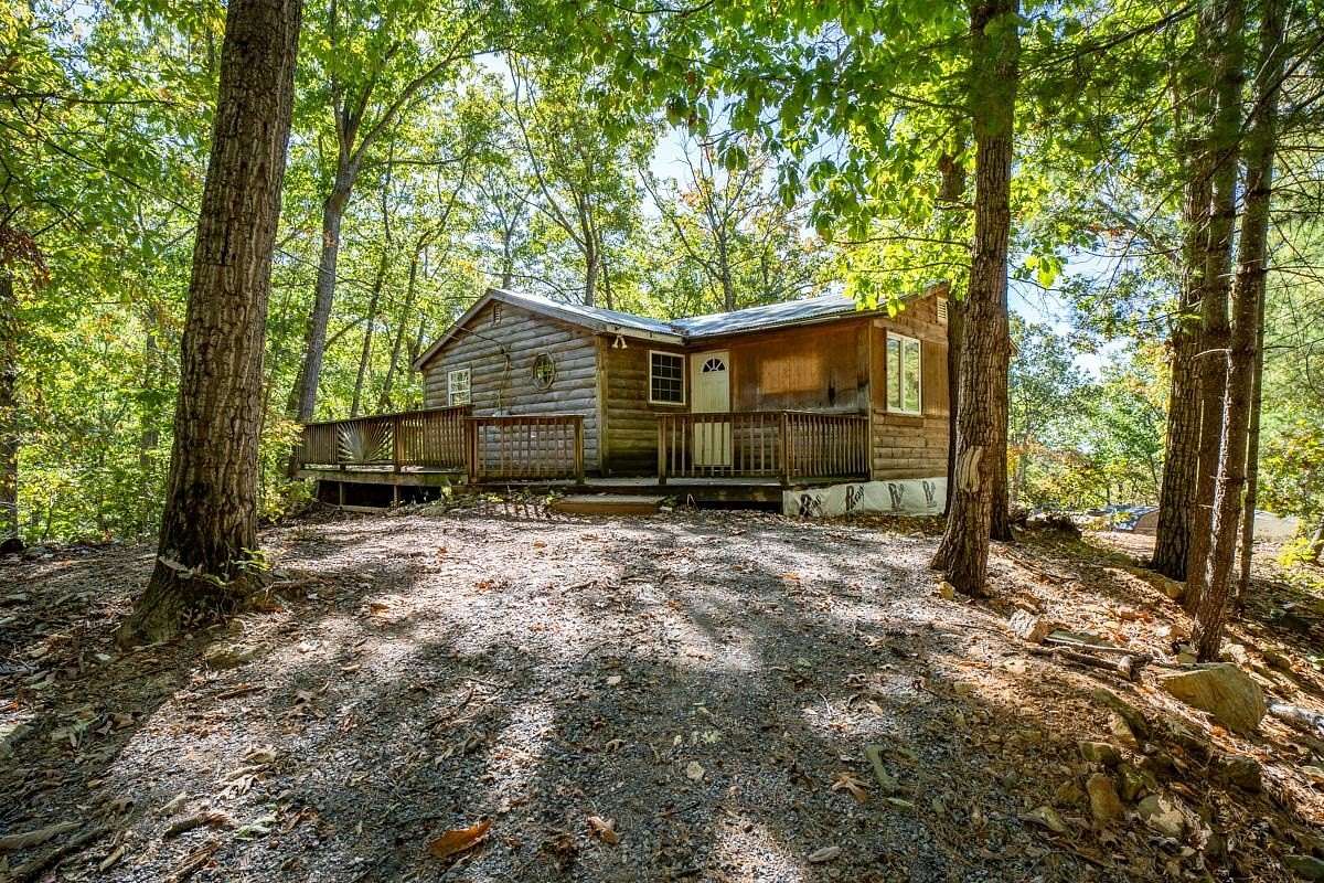 2.56 Acres of Land with Home for Sale in Shenandoah, Virginia