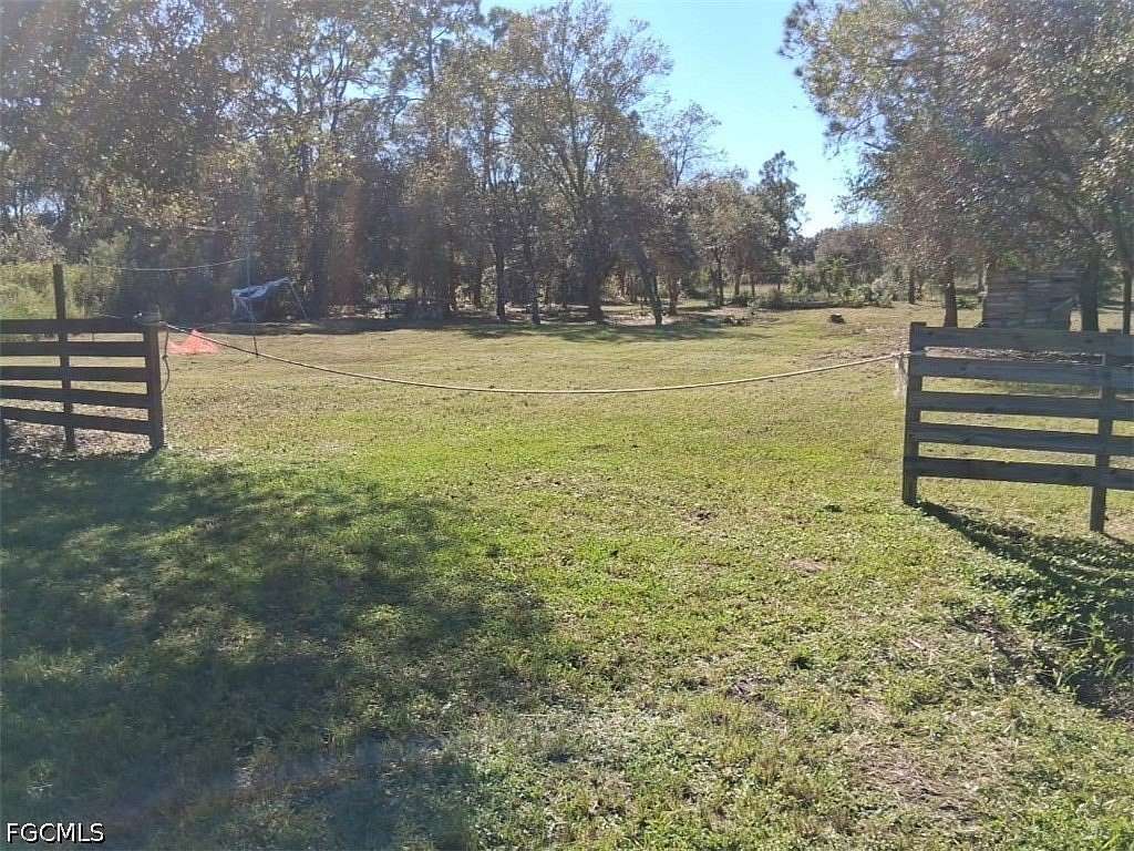1 Acre of Residential Land for Sale in Clewiston, Florida