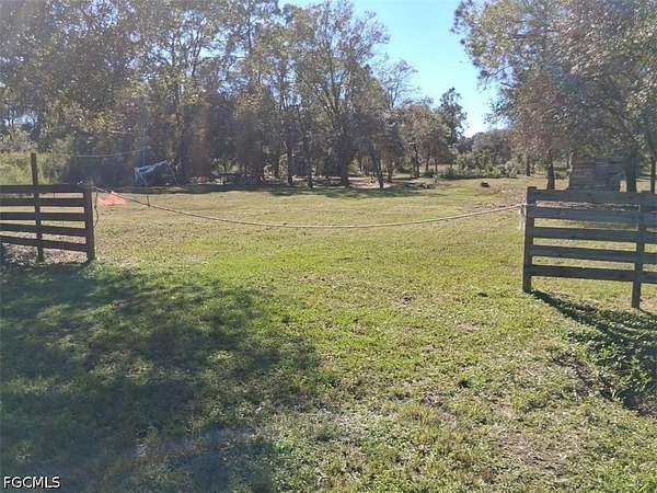 1 Acre of Residential Land for Sale in Clewiston, Florida