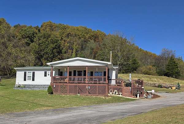 7.78 Acres of Land with Home for Sale in Meadow View, Virginia