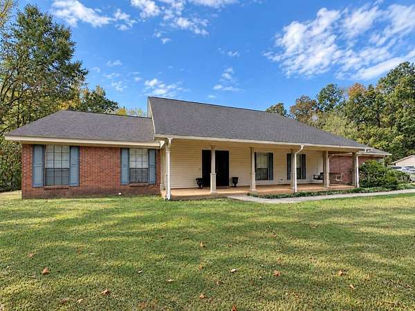 1.7 Acres of Land with Home for Sale in Grenada, Mississippi
