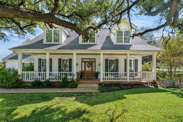 3.15 Acres of Land with Home for Sale in China Spring, Texas
