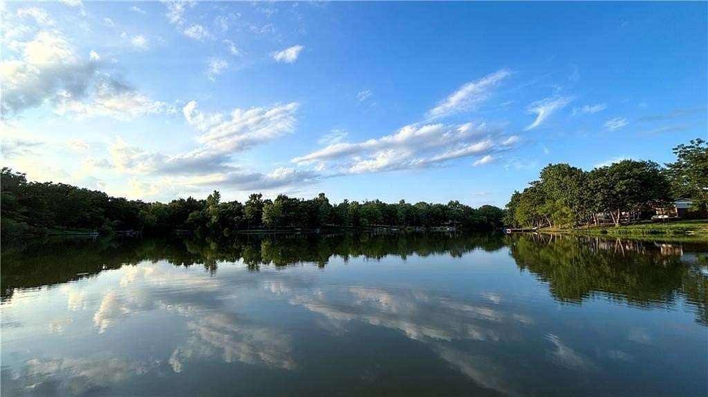 Land for Sale in Linn Valley, Kansas