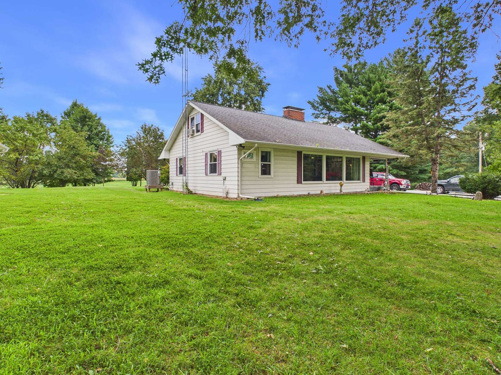 14.4 Acres of Recreational Land with Home for Sale in Montezuma, Indiana
