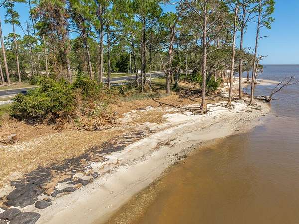 1.16 Acres of Land for Sale in Eastpoint, Florida