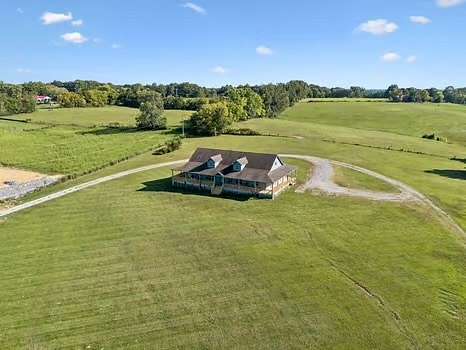 7.2 Acres of Land with Home for Sale in Greenbrier, Tennessee