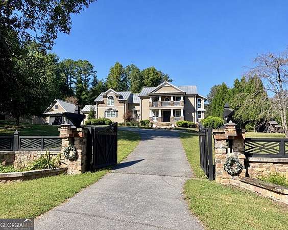 15.3 Acres of Land with Home for Sale in Rockmart, Georgia