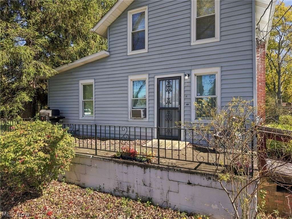 1.62 Acres of Land with Home for Sale in Oberlin, Ohio