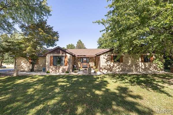 5.5 Acres of Land with Home for Sale in Belleville, Illinois
