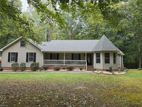 4 Acres of Land with Home for Sale in Suffolk, Virginia