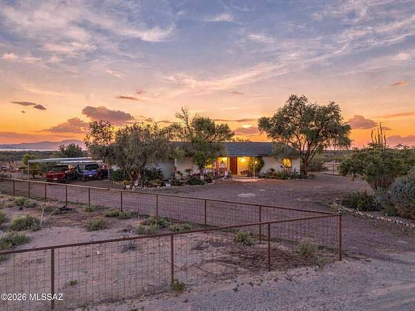 4.13 Acres of Land with Home for Sale in Marana, Arizona
