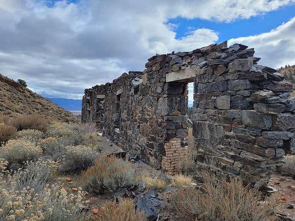 2.53 Acres of Residential Land for Sale in Kingston, Nevada