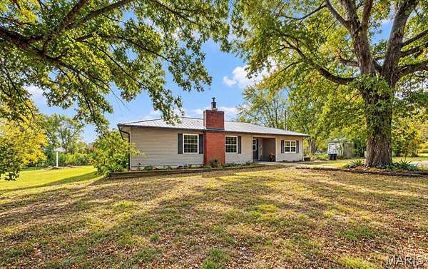 4 Acres of Land with Home for Sale in Doniphan, Missouri
