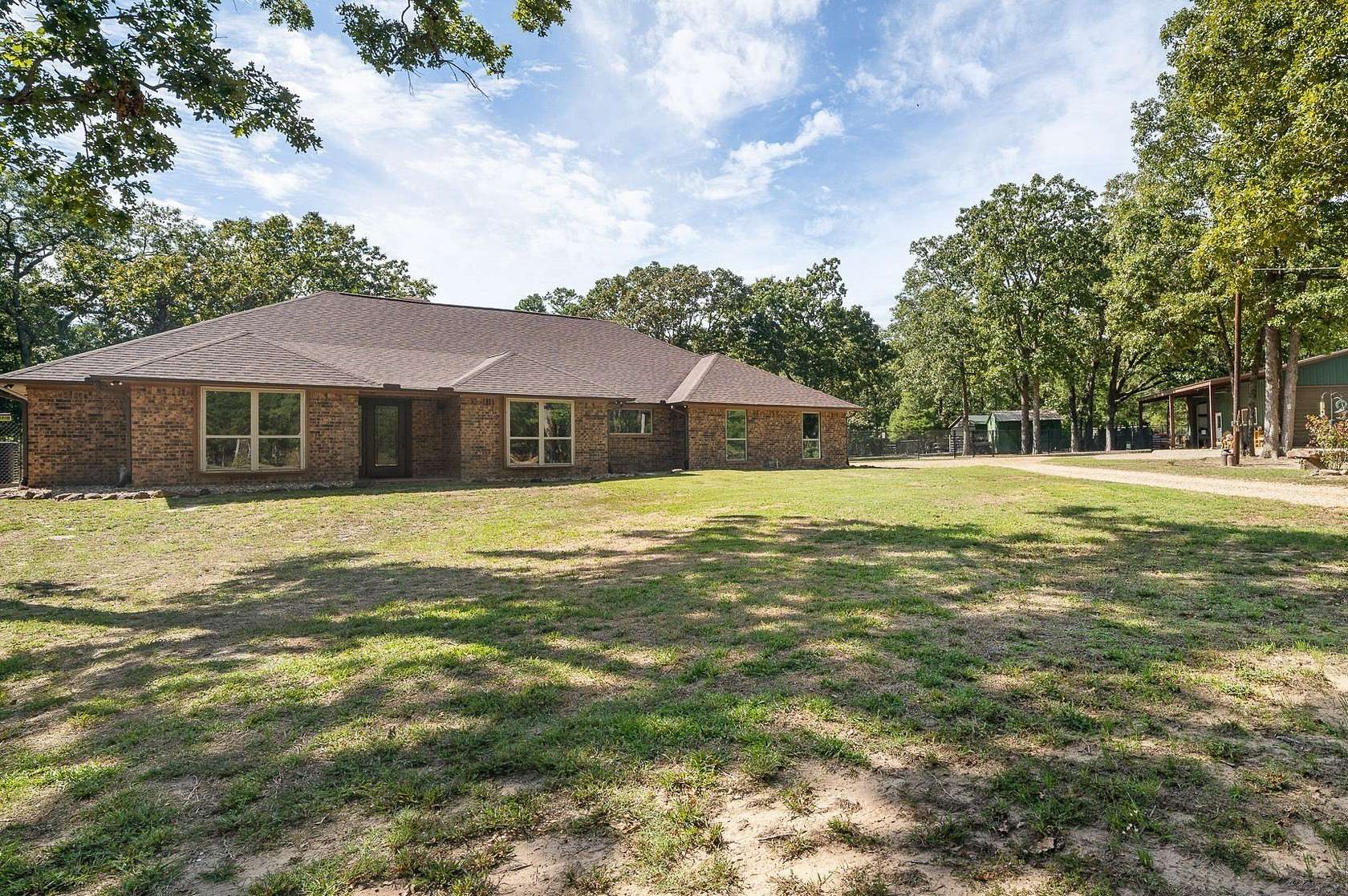 21.5 Acres of Land with Home for Sale in Mineola, Texas